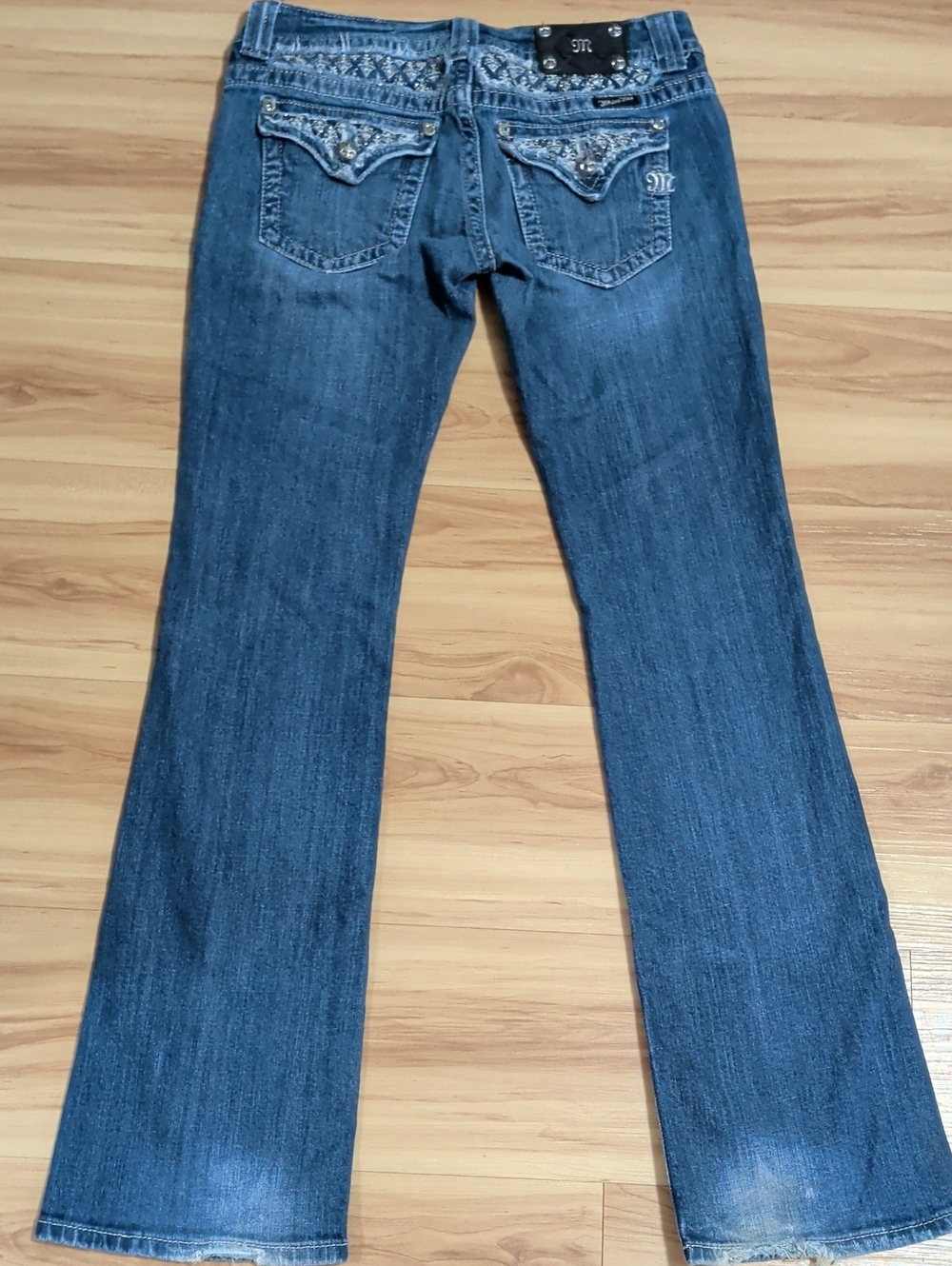 Women's Embellished Back Pocket Bootcut Jeans - Blue